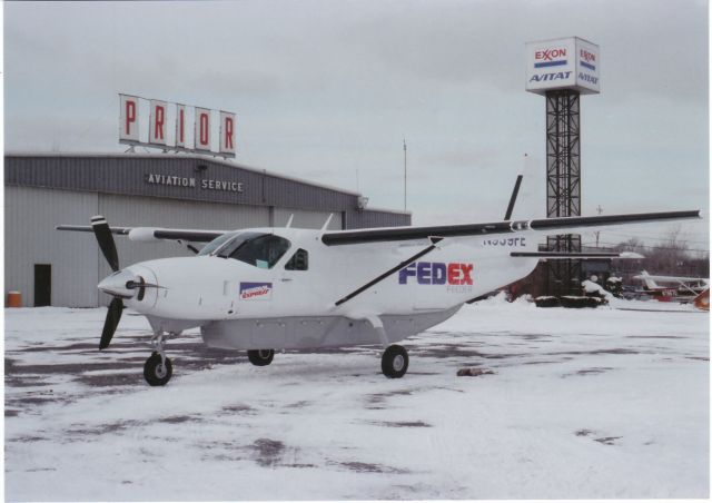 Cessna Caravan (N939FE) - "Brand New" – Prior Ramp Buffalo N.Y. winter 1987
