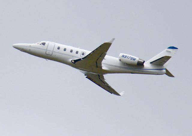 IAI Gulfstream G100 (N917SM) - At Shreveport Regional.