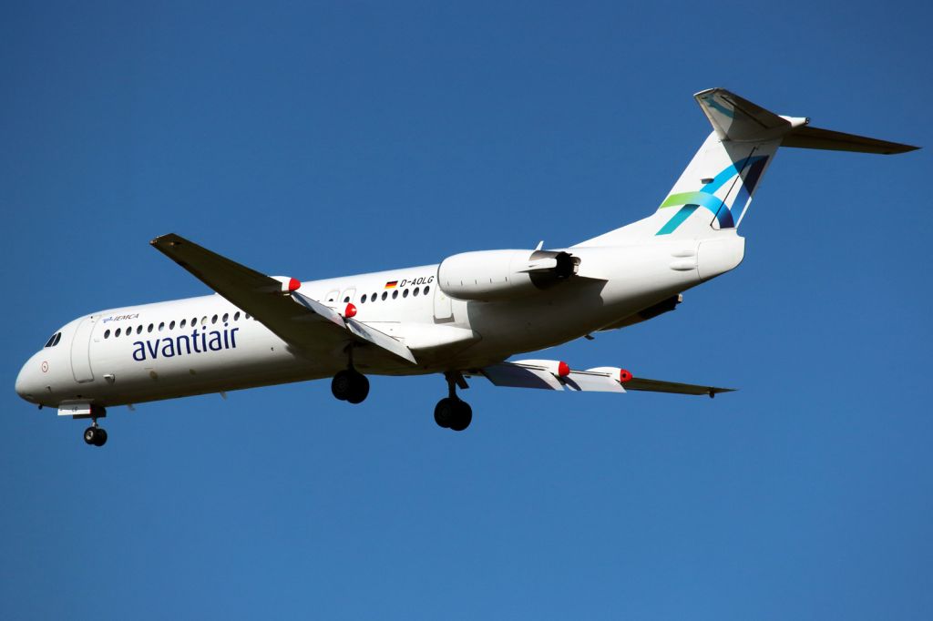 Fokker 100 (D-AOLG)
