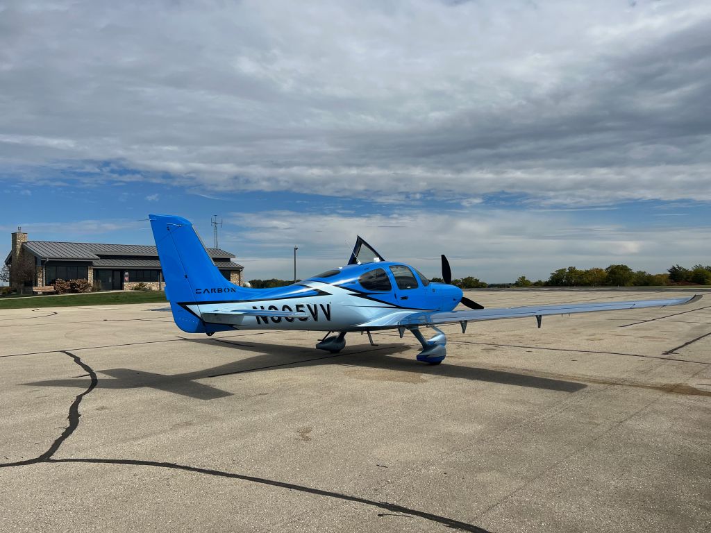 Cirrus SR22 Turbo (N305VV) - Cheapest fuel I have seen in a long time!