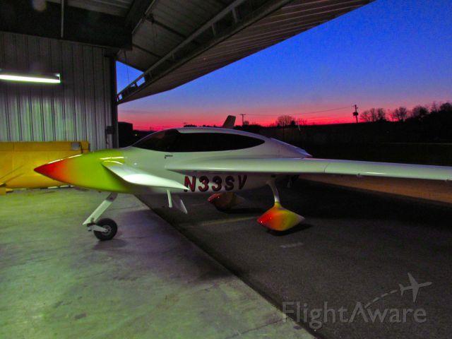 VELOCITY Velocity (N33SV) - In its hanger at Schenectady County Airport NY