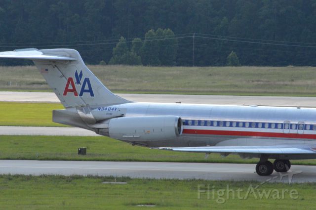 McDonnell Douglas MD-83 (N9404V) - American 2601 departing to Chicago OHare at 6:18 PM.   Taken June 30, 2016 with Nikon D3200 with 55-200mm VR2 lens.  