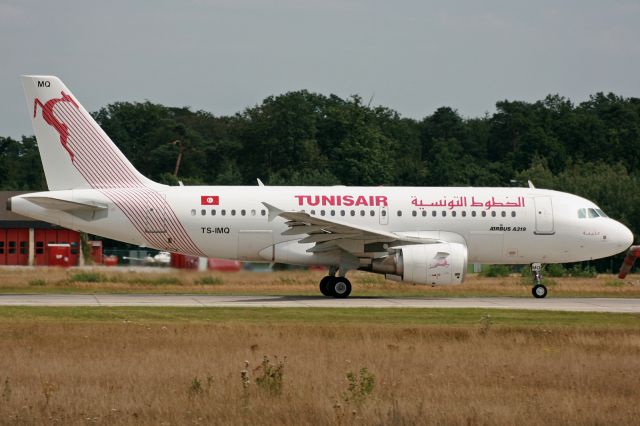 Airbus A319 (TS-IMQ)
