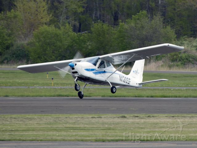 Swearingen SA-26 Merlin 2 (N120SF) - Touch and go runway 26.