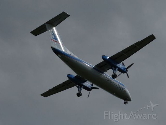 de Havilland Dash 8-100 (N837EX)