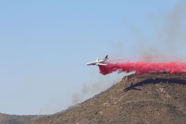 McDonnell Douglas DC-10 (N522AX) - Second drop of second run on the Stage fire N of Phoenix, 8 MAY 2020