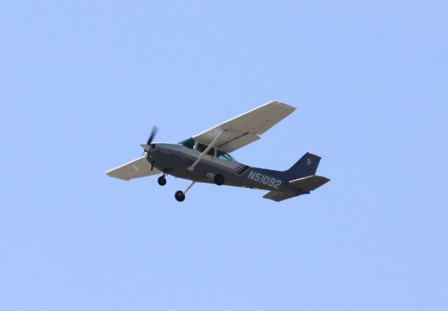 Cessna Skyhawk (N51092)
