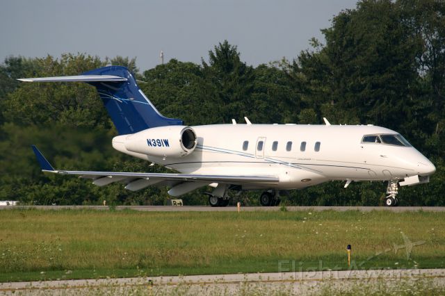 Bombardier Challenger 300 (N391W) - Best at full