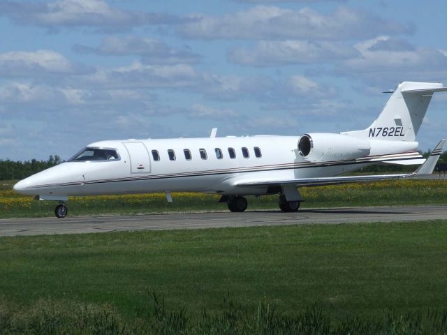 Learjet 45 (N762EL)