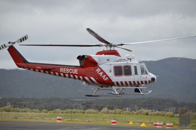 Bell 412 (VH-VAB) - CHC Helicopters VH-VAB arriving at Flinders Island Sept 2016