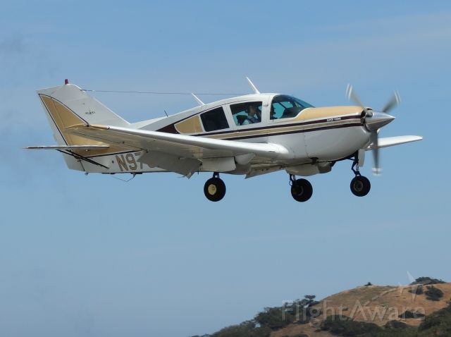 BELLANCA Viking (N9787E) - On landing approach to Catalina Island