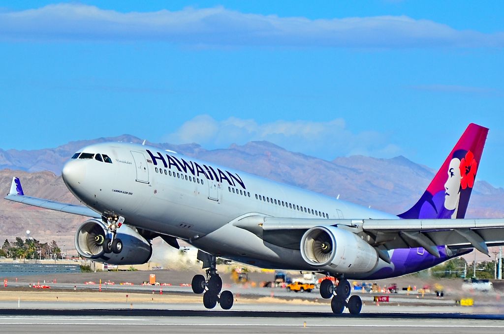 Airbus A330-200 (N385HA) - N385HA Hawaiian Airlines 2012 Airbus A330-200 - cn 1295 "Manaiakalani" - Las Vegas - McCarran International Airport (LAS / KLAS)br /USA - Nevada February 27, 2015br /Photo: Tomás Del Coro