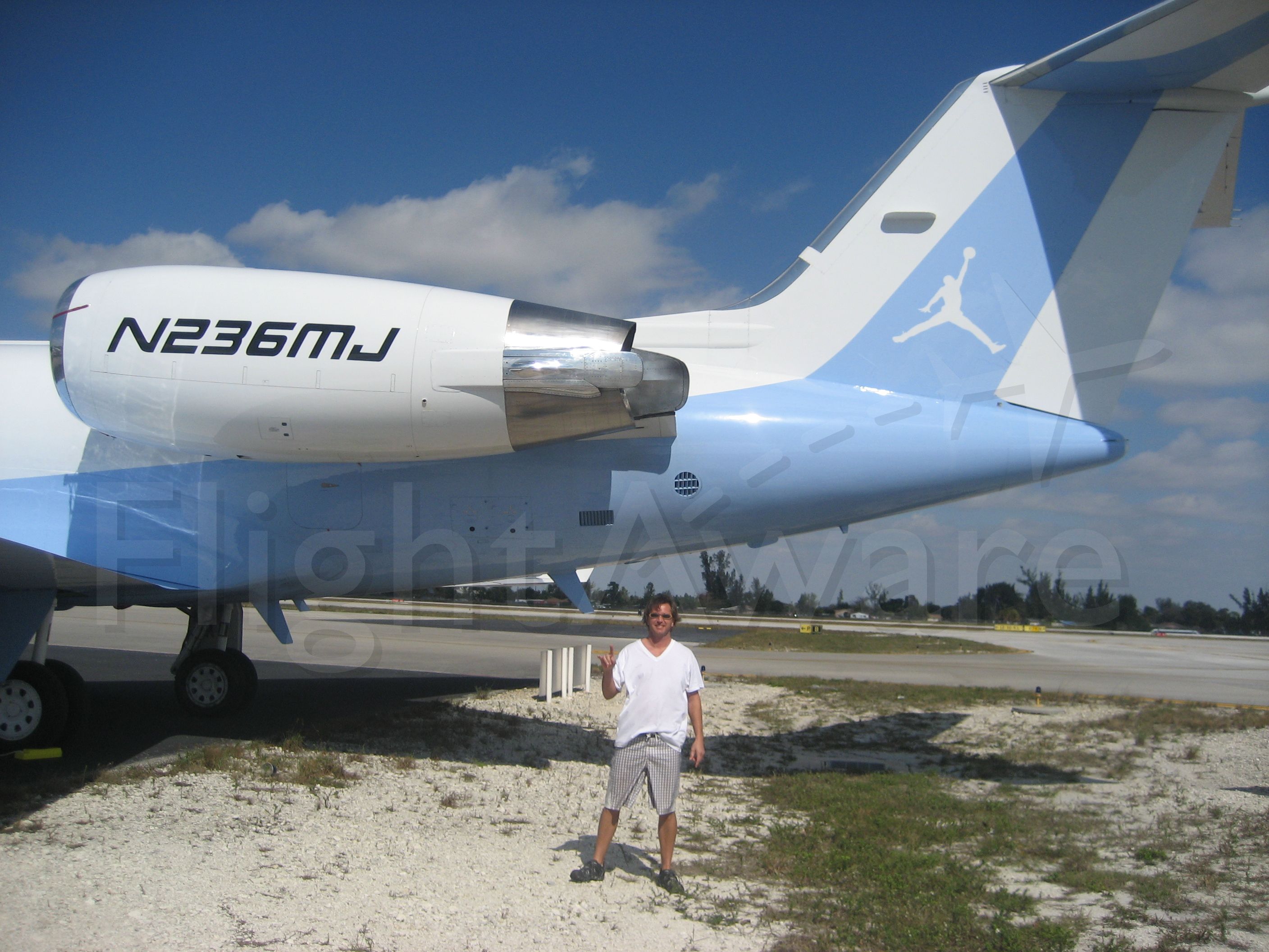Gulfstream Aerospace Gulfstream IV (N236MJ)