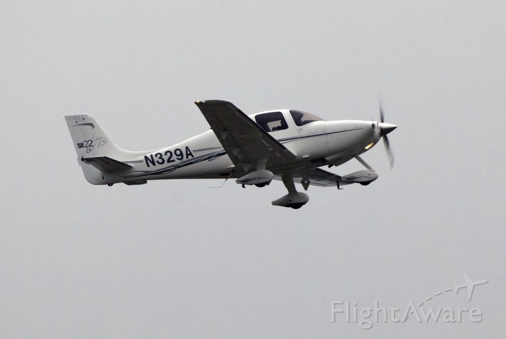 Cirrus SR-22 (N329A) - Take off RW16.