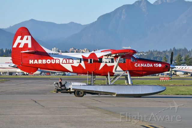 De Havilland Canada DHC-3 Otter (C-FODH) - Canada 150 special livery