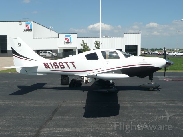 Cessna 400 (N166TT)