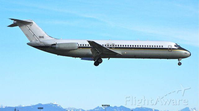 Douglas DC-9-10 (15-9116) - On final approach to runway 16R for a touch/go landing on 2/7/12. Some research finds this is a US Navy transport aircraft with VR-61 based at NAS Whidbey Island.