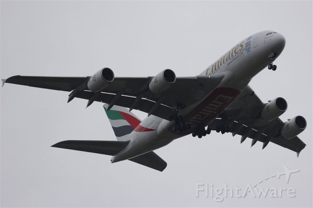 Airbus A380-800 (A6-EES)