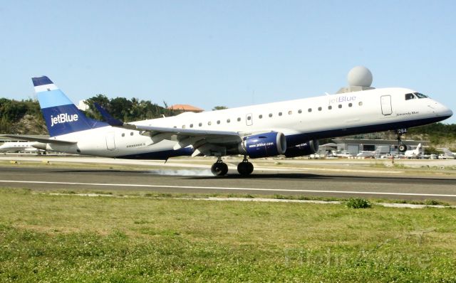 Embraer ERJ-190 (N284JB)
