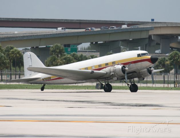 Douglas VC-117 (N705GB)