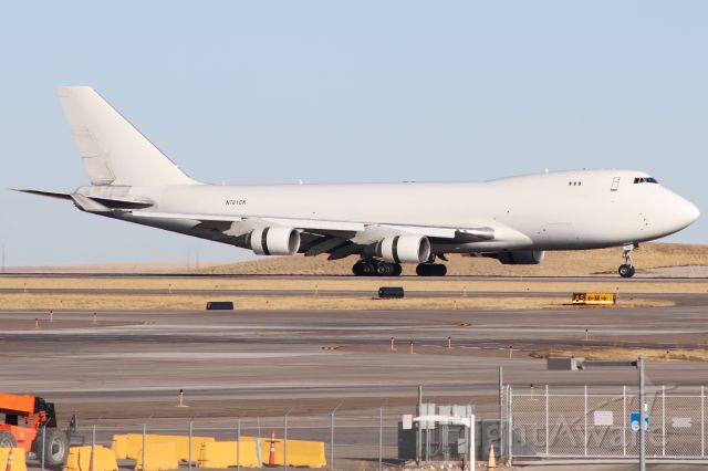 Boeing 747-400 (N701CK)