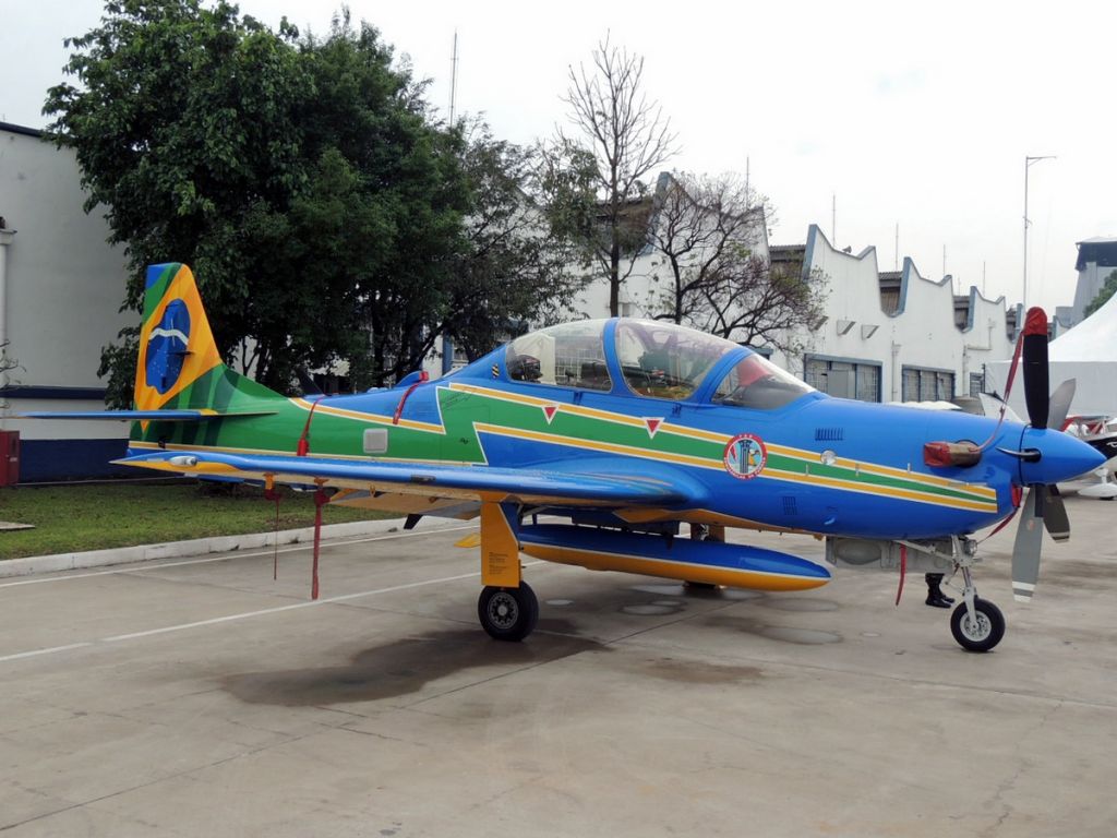 FAB5965 — - Embraer A-29B Super Tucano (EMB-314) (CN 31400124) Esquadrilha da Fumaça (EDA - Esquadrão de Demonstração Aérea) da FAB: Força Aérea Brasileira - Aeroporto Campo de Marte (MAE / SBMT) São Paulo , Brazil