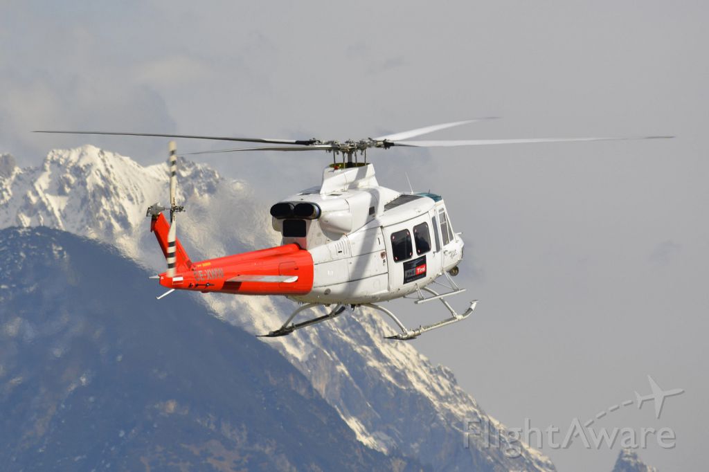 Bell 412 (OE-XWW)