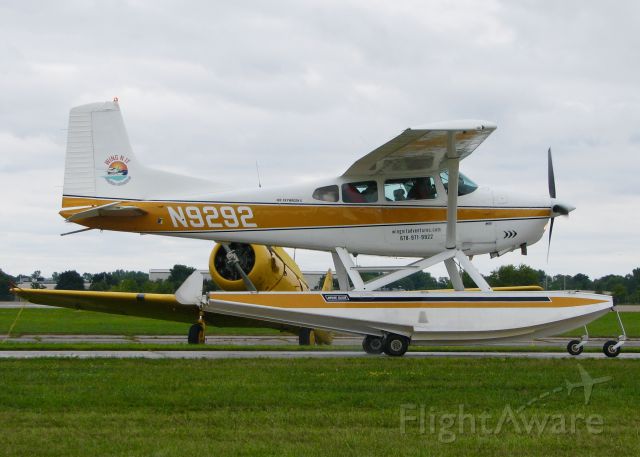 Cessna Skywagon (N9292) - AirVenture 2016.     1985 Cessna A185F Skywagon 185