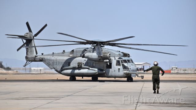 VFW CH-53G (16-2493) - USMC Sikorsky CH-53E "Super Stallion," assigned to Marine Heavy Helicopter Squadron 465, arriving at Naval Air Facility El Centro, California