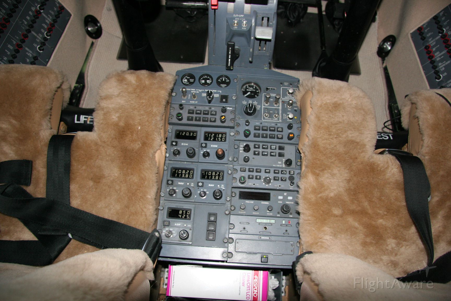 Learjet 31 (N977JP)
