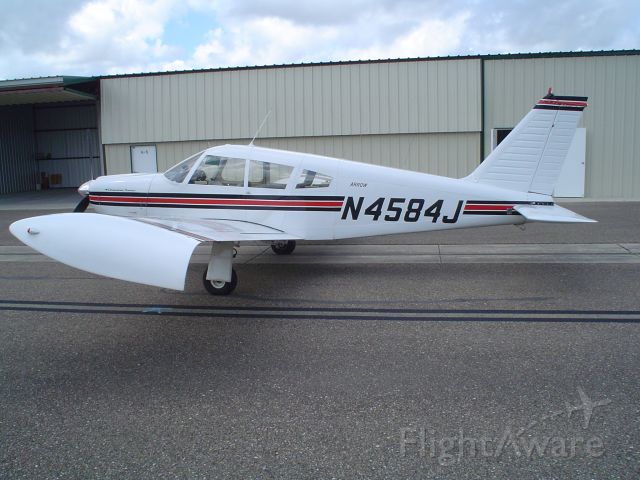 Piper Cherokee Arrow (N4584J)