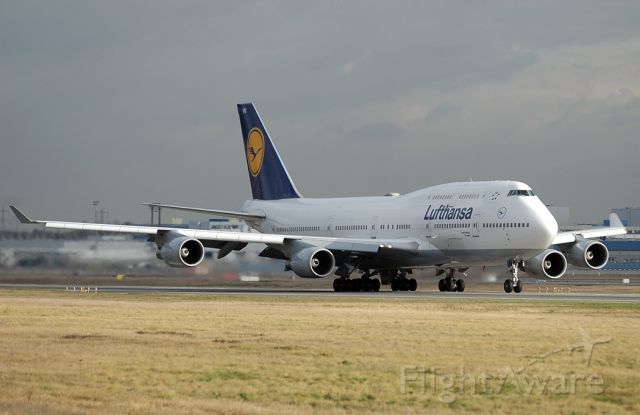 Boeing 747-200 (D-ABVN)