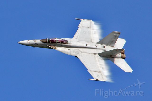 McDonnell Douglas FA-18 Hornet (16-5913) - VFA-106 Hornet East demo jet, Daytona Beach Wings & Waves Airshow 2012