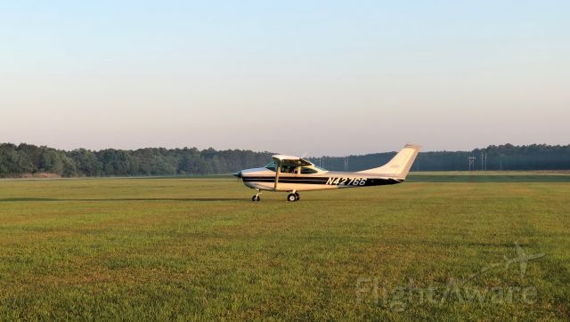 Cessna Skylane (N42766)