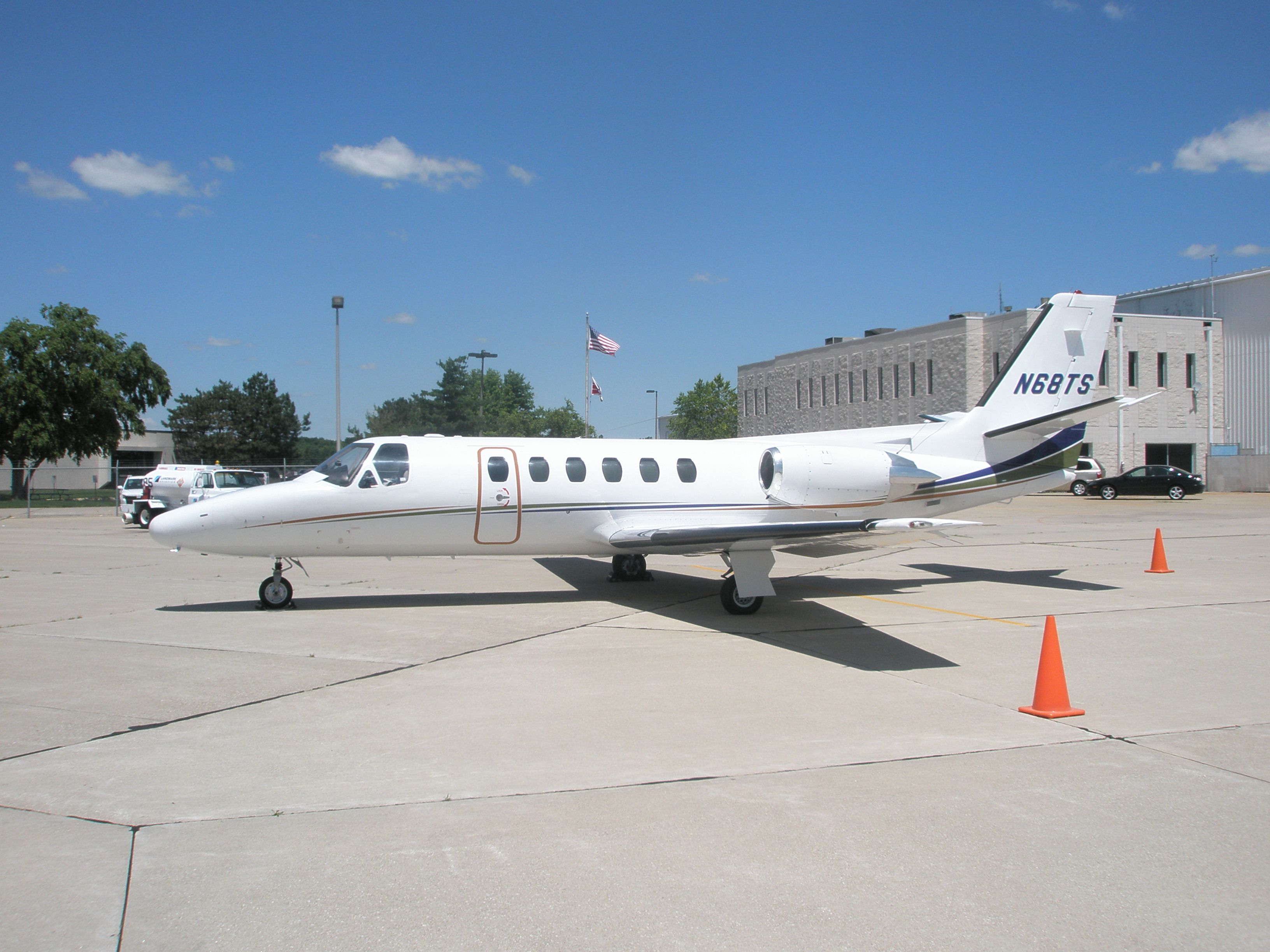 Cessna Citation II (N68TS) - Seen sitting at Landmark at SPI