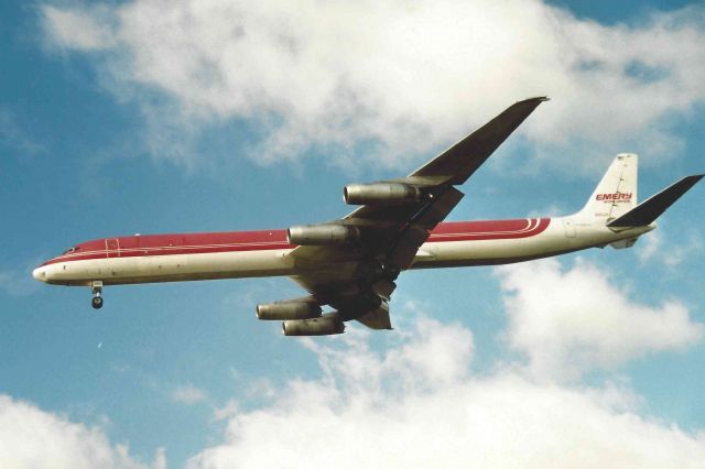McDonnell Douglas DC-8-60 (N962R)