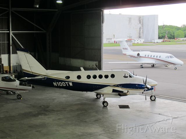 Cessna Chancellor (N100TW)