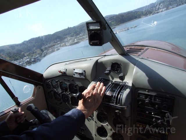 De Havilland Canada DHC-2 Mk1 Beaver (N522OG) - Charlie bringing her in to Richardson Bay in the San Francisco area....