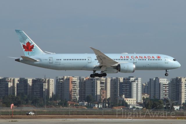 Boeing 787-9 Dreamliner (C-FNOI) - 10/12/2021: Flight from Toronto was about to land on runway 12.
