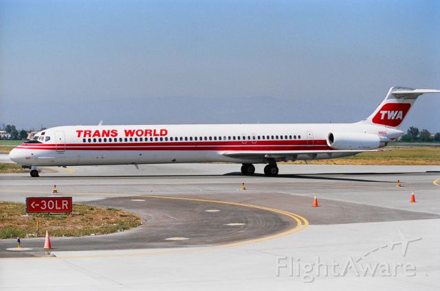 McDonnell Douglas MD-82 (N951U) - N951U taxis to the old terminal C at SJC in the this late June 1988 photo.