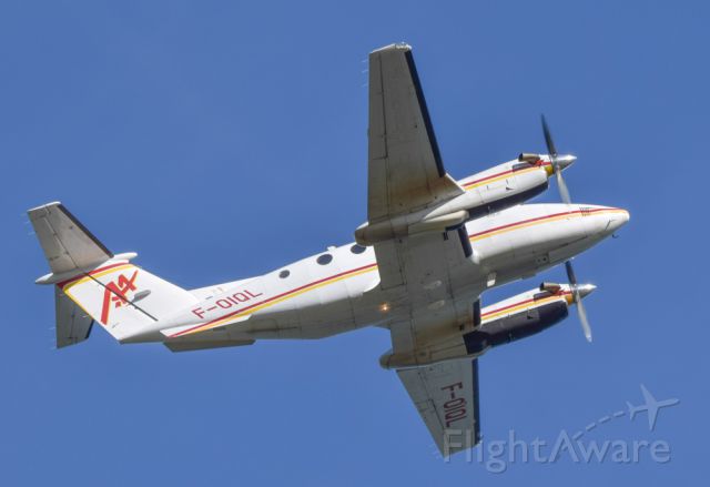 Beechcraft Super King Air 200 (F-OIQL)