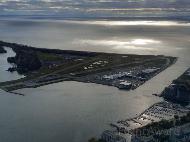 — — - Toronto City Billy Bishop Airport from CN Tower