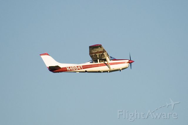 Cessna Skylane (N4894T) - Seen at KFDK on 7/15/2011.
