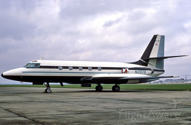 Piper Aztec (N397B) - LOCKHEED L-1329 JETSTAR 731 - REG N397B (CN 5075) - LONDON HEATHROW UK. ENGLAND - EGLL (5/3/1967)