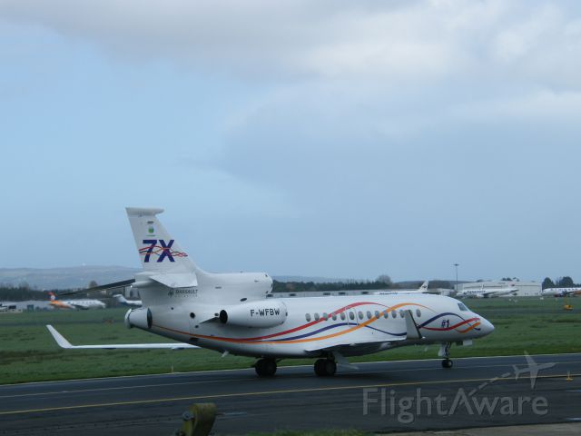 Dassault Falcon 7X (F-WFBW) - F-WFBW FALCON 7X CN 1 OF DASSAULT FALCON JET CO training at shannon on 07-03-2012 for 2 hours