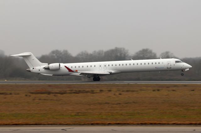 Bombardier CRJ-1000 (EC-LPG)