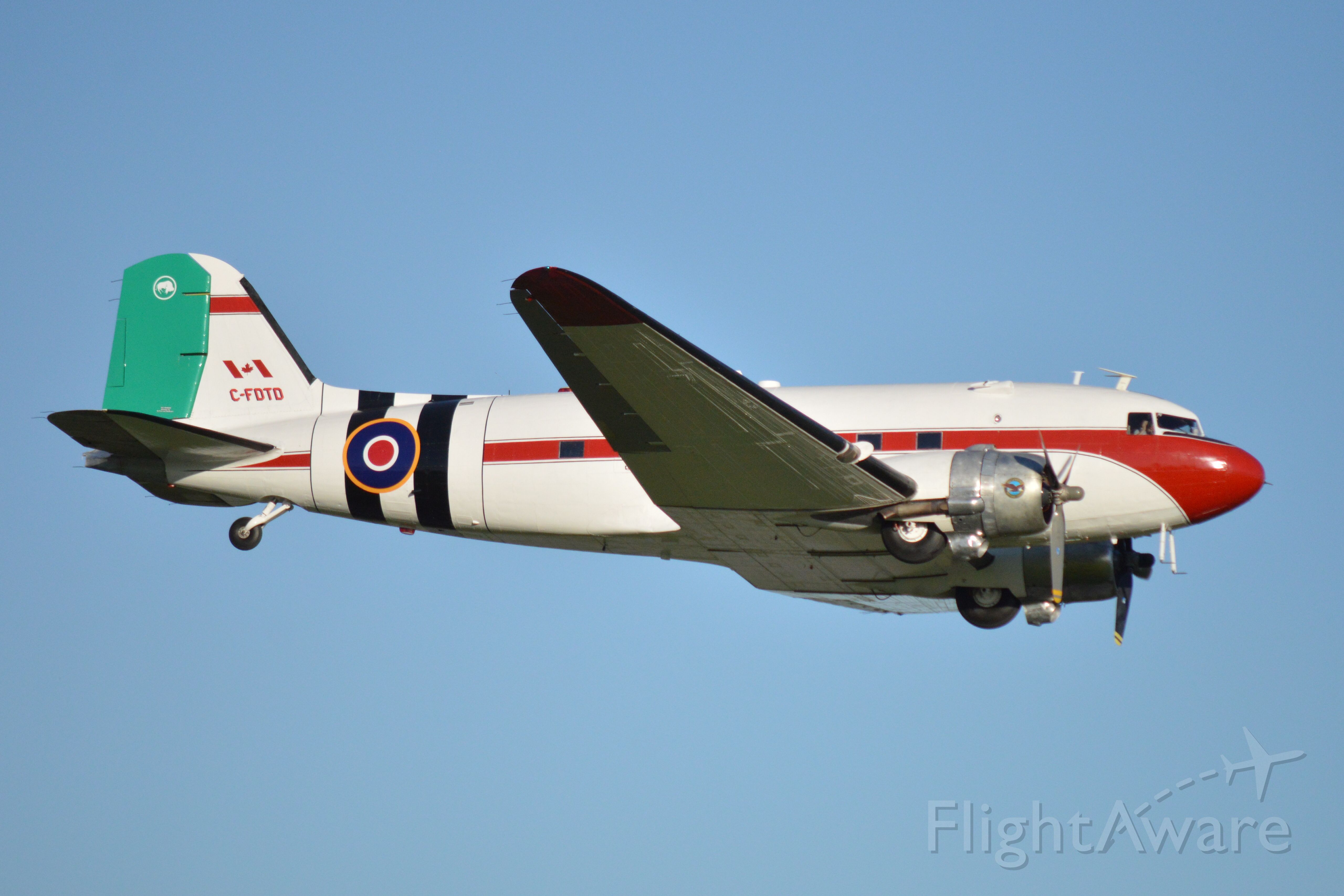 Douglas DC-3 (C-FDTD) - First flight in nearly 30 years. Built in 1944, served in the RAF (FZ668), veteran of D-Day. After the war, he served for Trans Canada Airlines (CF-TER), transfered to the canadian Ministère des Transports (CF-DTD). On june 6th 2019, he's back in the air.