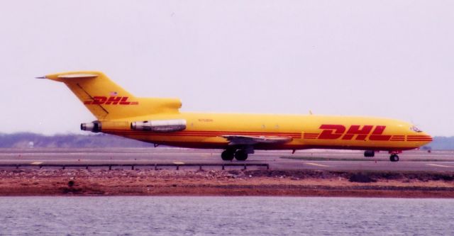 BOEING 727-200 (N753DH) - From April 27, 2004