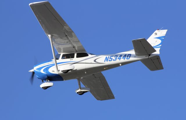 Cessna Skyhawk (N53440) - Taken on Dec. 17, 2017