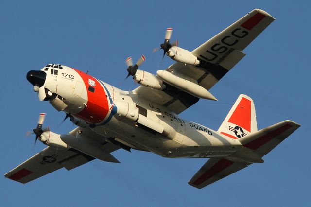 Lockheed C-130 Hercules (N1718) - Practicing touch and go at Sarasota (KSRQ)